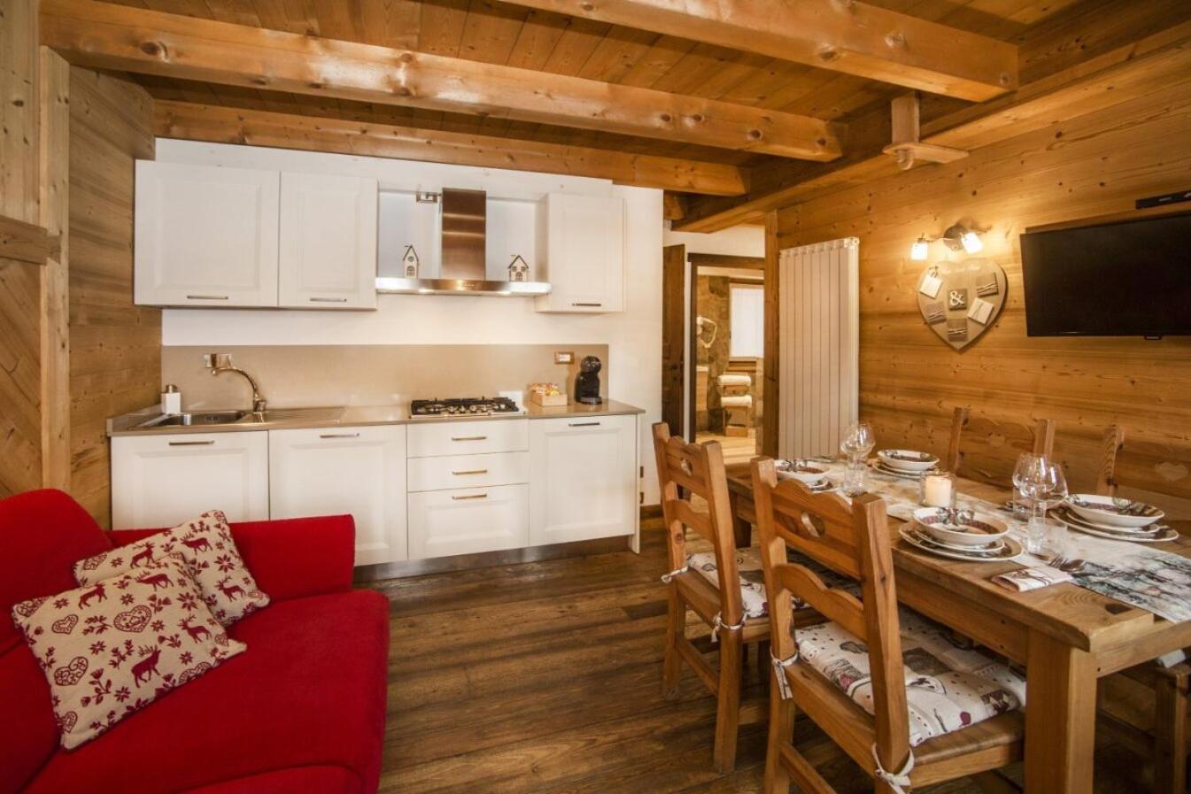 Bijoux Des Alpes - Mont Blanc Village La Salle Room photo